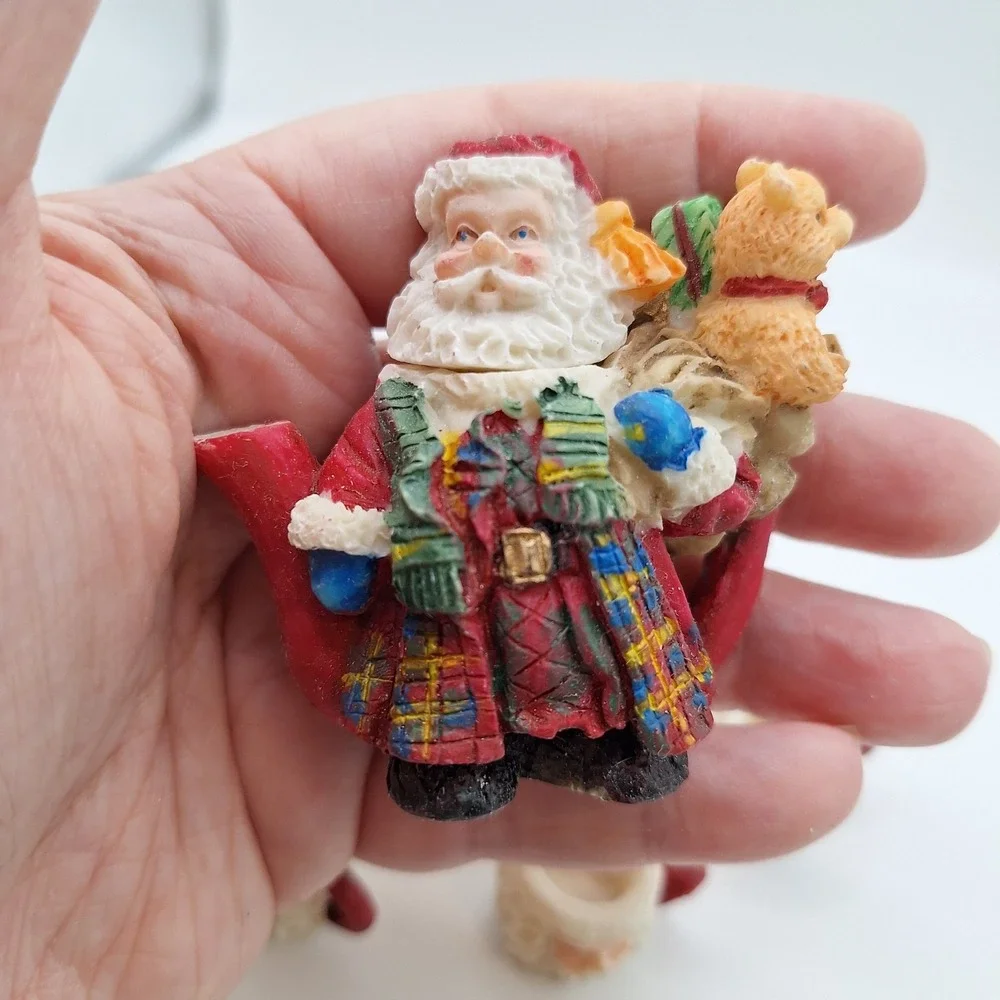 Vintage Holiday Collection Miniature Tea Set Scottish Santa #48491 New Old Stock